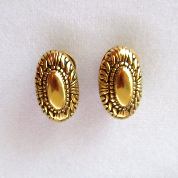 PREMIER DESIGN gold tone oval earrings - convertible clip-on OR pierced!! - Picture 3 of 5
